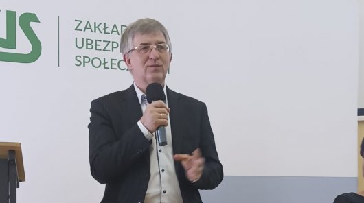 Zdjęcie przedstawiające Zbigniewa Derdziuka, prezesa ZUS