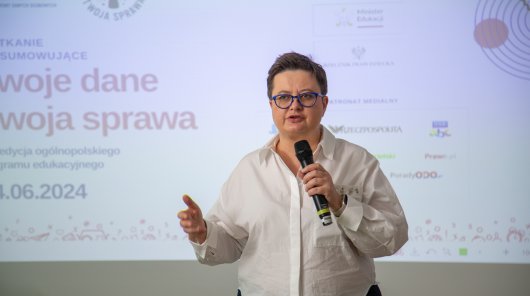 Zdjęcie z konferencji podsumowującej XIV edycję ogólnopolskiego programu edukacyjnego "Twoje dane – Twoja sprawa".